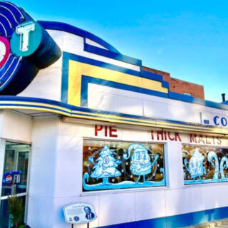 13 Family-Owned Ohio Restaurants Where Twenty Dollars Still Buys A Feast