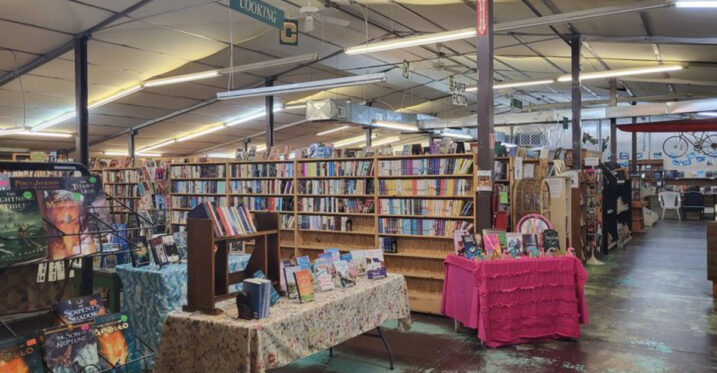 This Massive Illinois Bookstore Is Made for Getting Lost Among the Shelves
