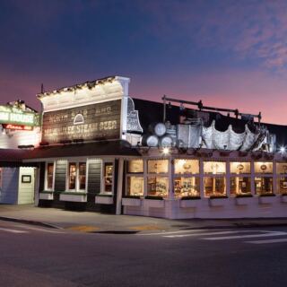 One of the Oldest Restaurants in California Still Serves Coastal Seafood Plates Worth the Trip