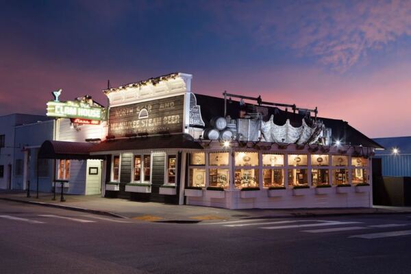 One of the Oldest Restaurants in California Still Serves Coastal Seafood Plates Worth the Trip