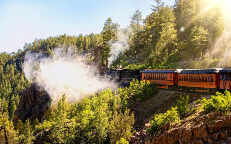 14 American Towns Where The Railroad Still Shapes Local Life