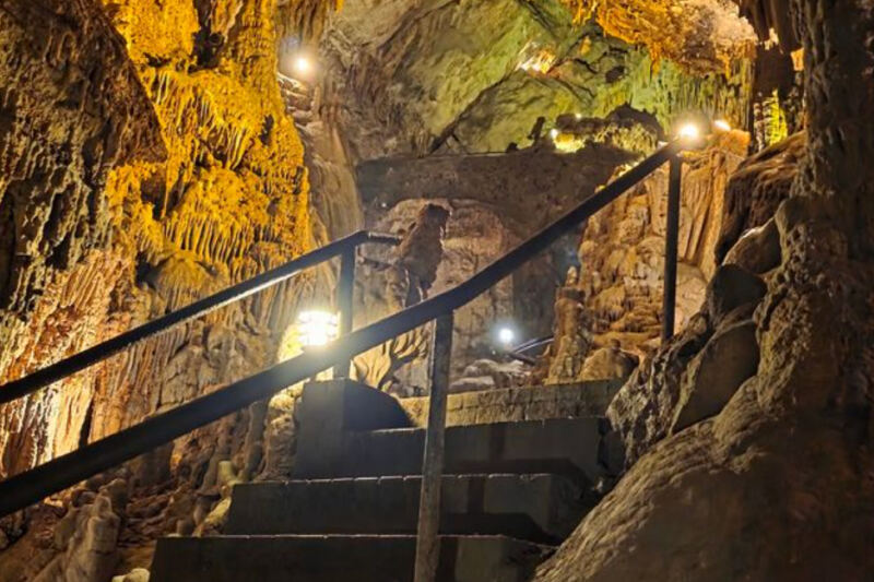This Virginia Cavern Stays A Cool 55 Degrees All Year Long