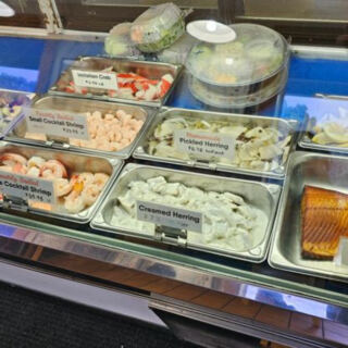 This Illinois Seafood Market Gets Fresh Fish So Often, Deliveries Come Several Times a Day