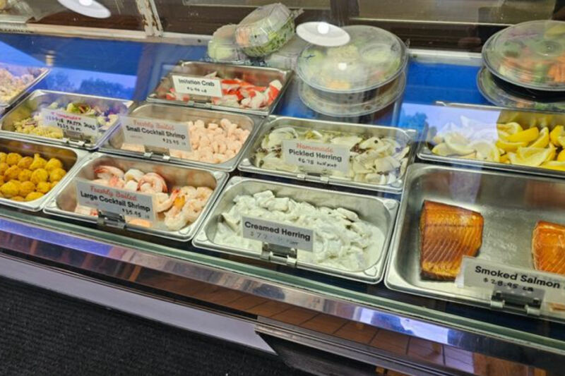 This Illinois Seafood Market Gets Fresh Fish So Often, Deliveries Come Several Times a Day