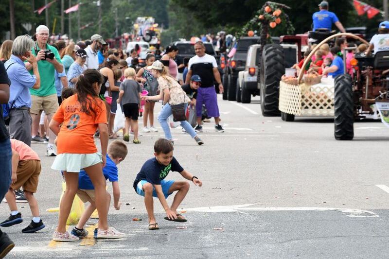 This Tiny North Carolina Town Draws an Estimated Crowd of Up to 12,000 for a Three-Day Peach Party