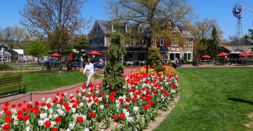 This Storybook Pennsylvania Village Has 70 Shops, Colonial Charm, and Beautiful Brick Walkways