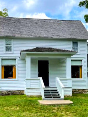 14 Missouri Attractions That Are Easy for Seniors to Explore