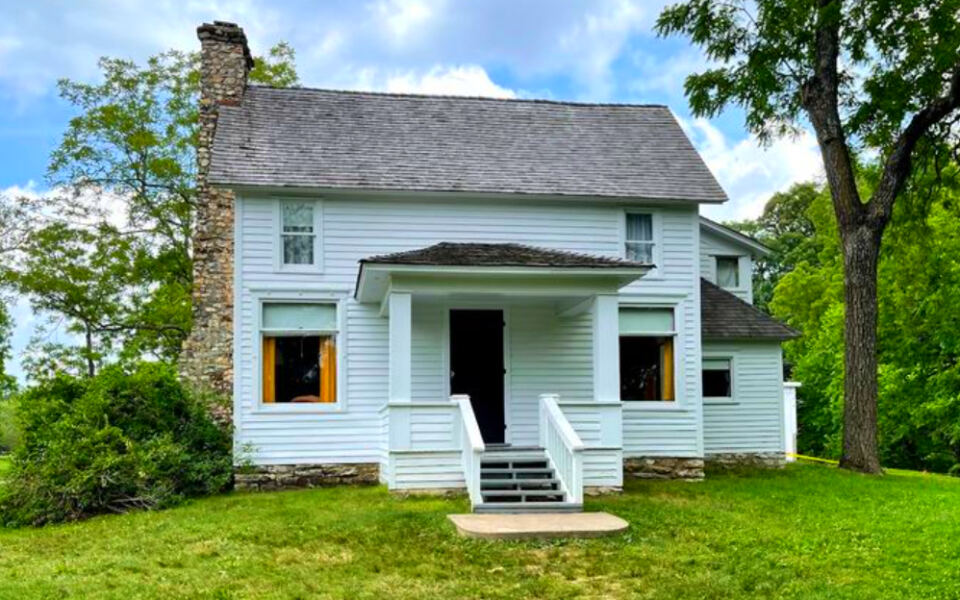 14 Missouri Attractions That Are Easy for Seniors to Explore
