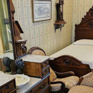 This Historic Illinois Depot Hides Mary Todd Lincoln’s Original Furniture