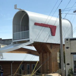 This Massive Illinois Mailbox Actually Works and You Can Climb Inside