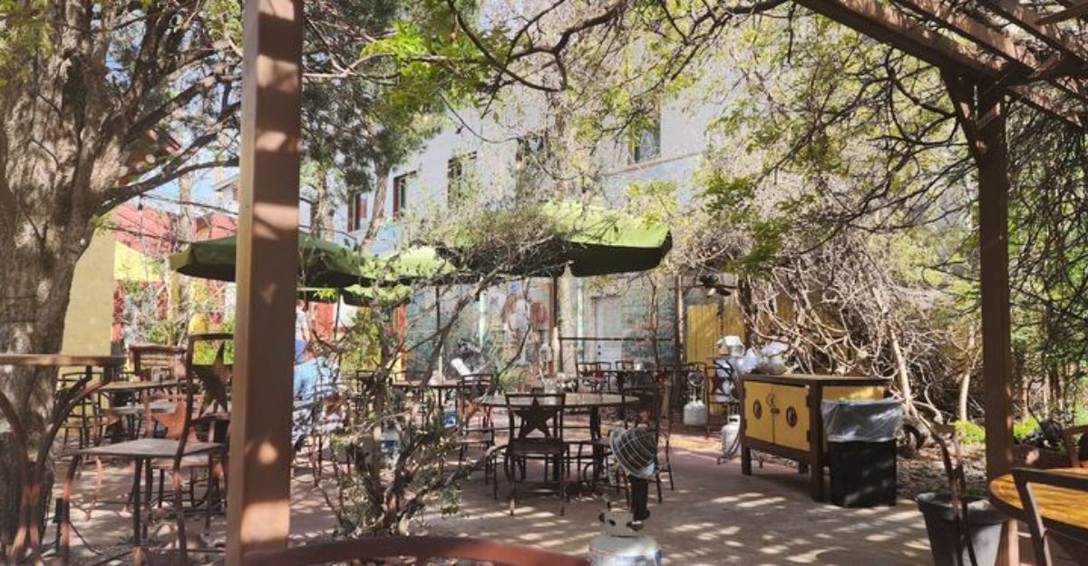 This Texas Restaurant Serves Cowboy Cuisine In The Heart Of Big Bend Country