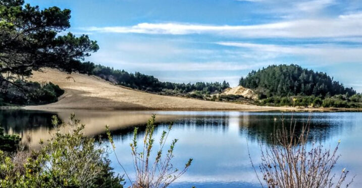 This Oregon Lake Beach Has Caribbean-Blue Water Without the Coast Crowds