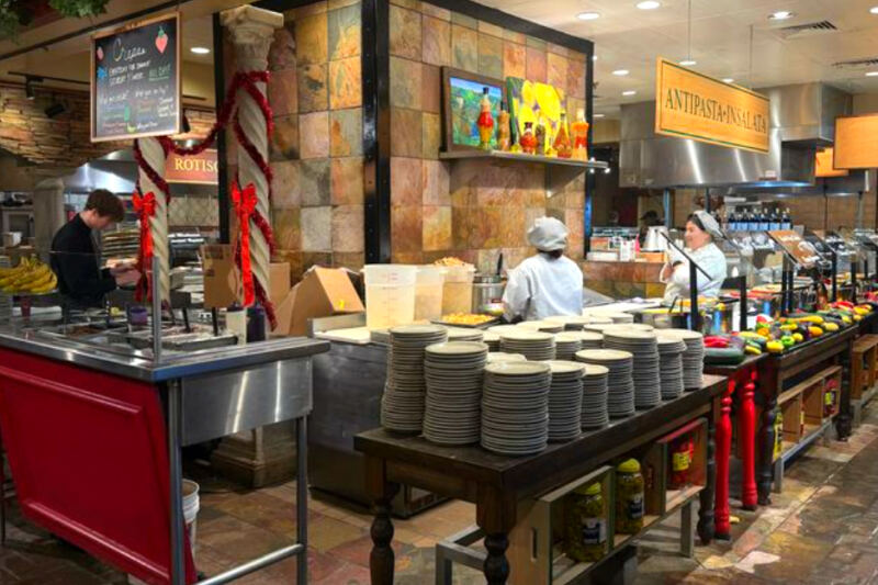 This Massive Italian Buffet in Overland Park Has More Than 7,000 Reviews and Vegas-Style Energy