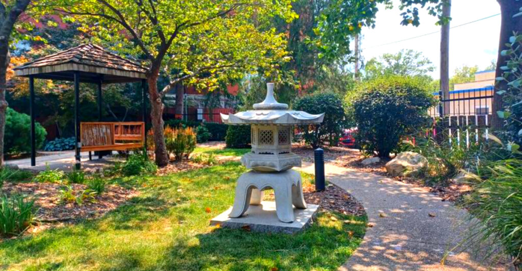 This Free Kansas Garden Has a 15-Foot Pagoda, Wisteria Arbor, and a Touch of Japan