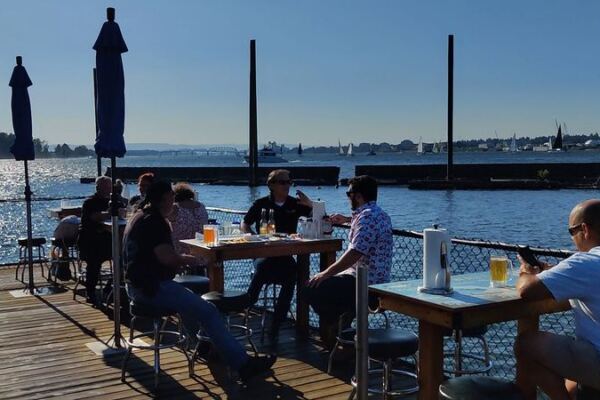 This Laid-Back Oregon Eatery Actually Floats on the Columbia River, With Sunset Views and Drinks Right on the Water