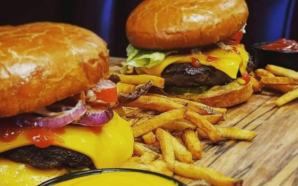 This Carbondale Favorite Serves Massive Burgers With Old-School Drive-In Charm