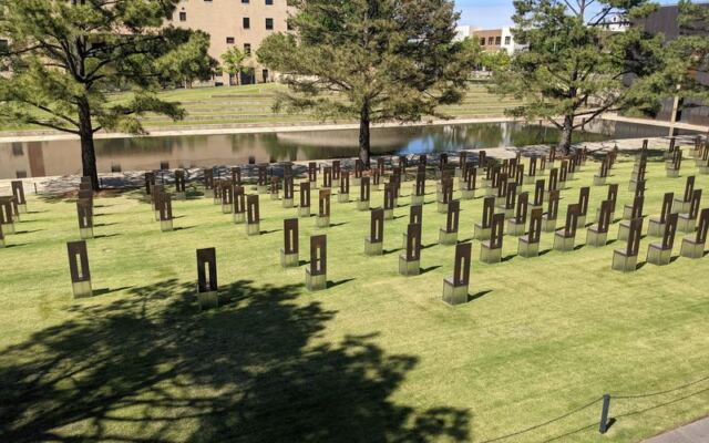 This Oklahoma Memorial Honors Unbreakable Resilience With 168 Empty Chairs