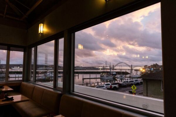 This Oregon Fish House on the Newport Bayfront Serves Dungeness Crab Cakes at Tables Right Over the Harbor