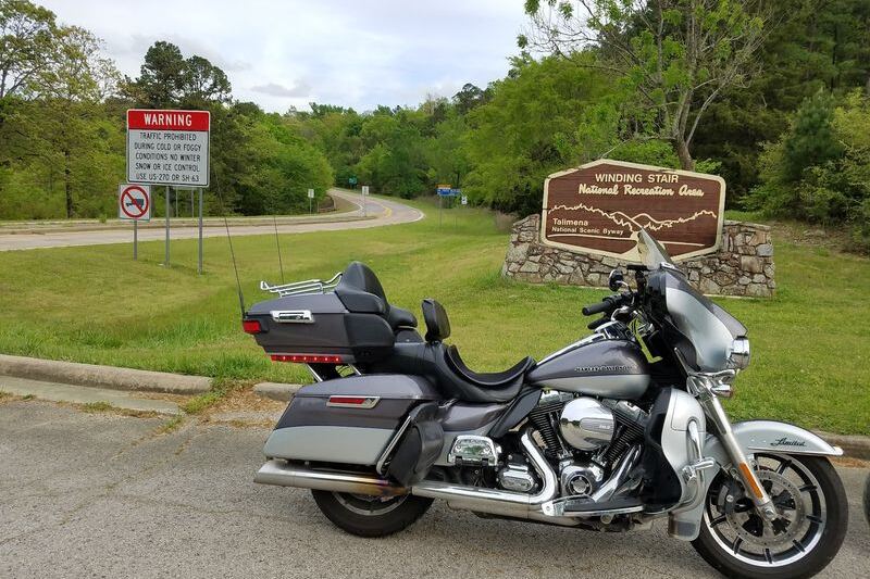 Seven Oklahoma Scenic Drives Where the Fall Color Peaks Just in Time for the Ouachitas