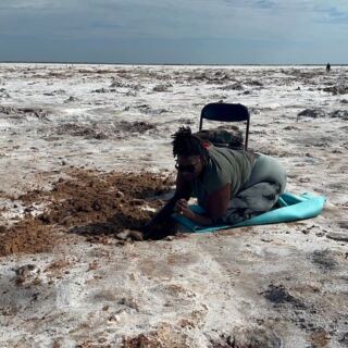 This Free Oklahoma Salt Flat Lets You Dig Through The Mud For Hourglass Crystals