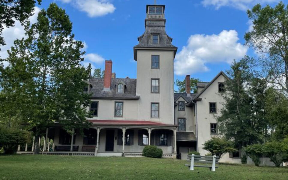 In An Abandoned New Jersey Village, A Millionaire’s Summer Mansion Still Waits In The Trees