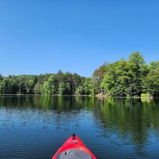 This Hidden Ohio Quarry Near Portage Lakes Turns Into A Cliff-Jumping Swimming Hole All Summer