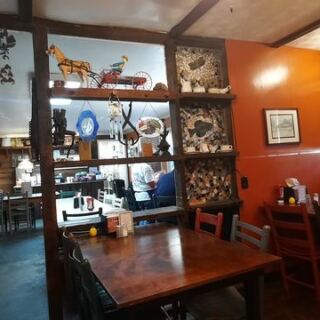 Along Georgia’s GA-272, a Family-Run Fish Place Locals Call a Hidden Gem Is Worth the Drive