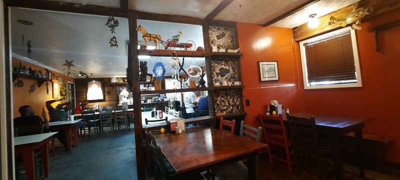 Along Georgia’s GA-272, a Family-Run Fish Place Locals Call a Hidden Gem Is Worth the Drive