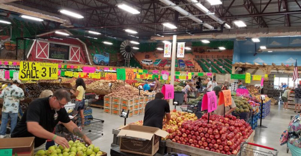 People Drive Across Florida for the Fresh Produce at This Beloved Farm Market