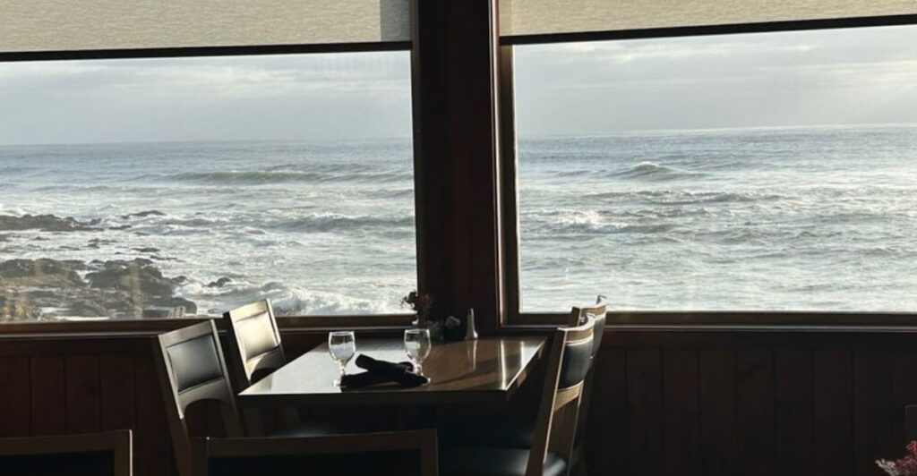 This Oregon Coast Restaurant Serves Steaks and Seafood With a Front-Row Ocean View