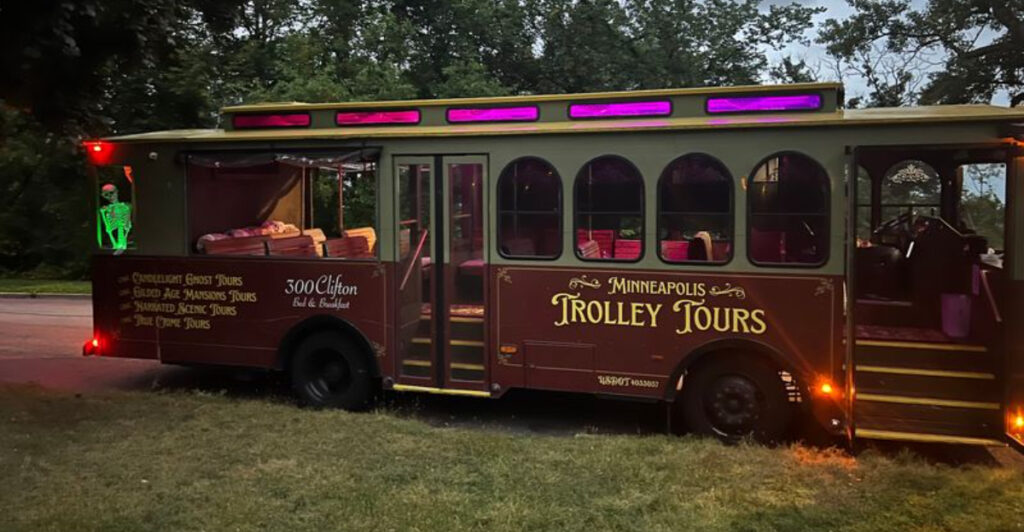 This Minneapolis Trolley Tour Takes You Past Haunted Mansions and Historic Landmarks