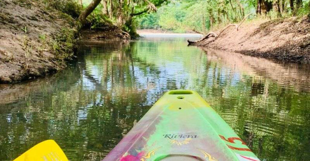 This Oklahoma Float Trip Drifts You Down One of the Illinois River’s Most Scenic, Crowd-Free Stretches