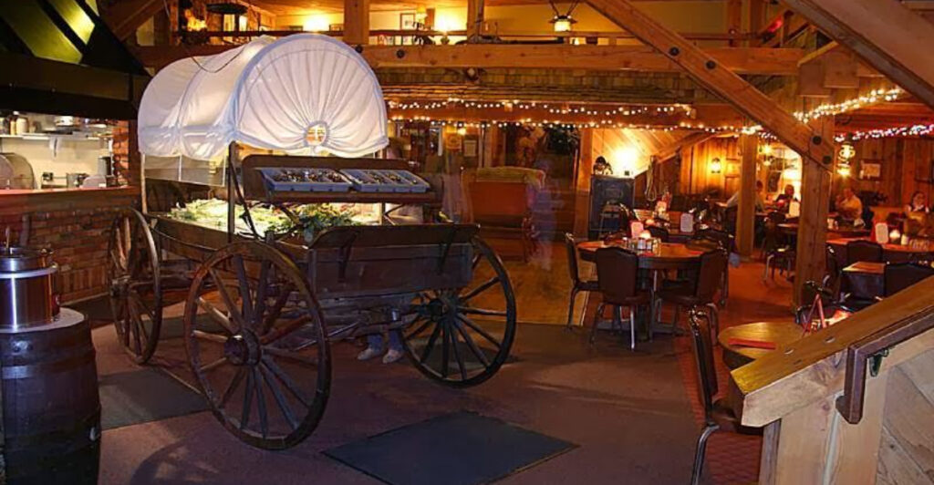 This Oregon Restaurant Serves Prime Rib Worth Driving Miles For