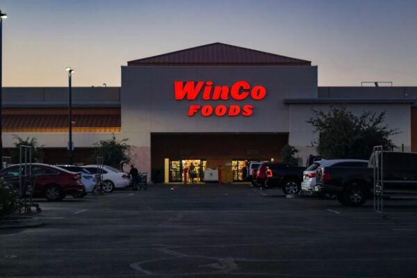 This Huge Arizona Discount Grocery Posts Its Own Price Comparisons — and Shoppers Say It Beats Every Big Chain
