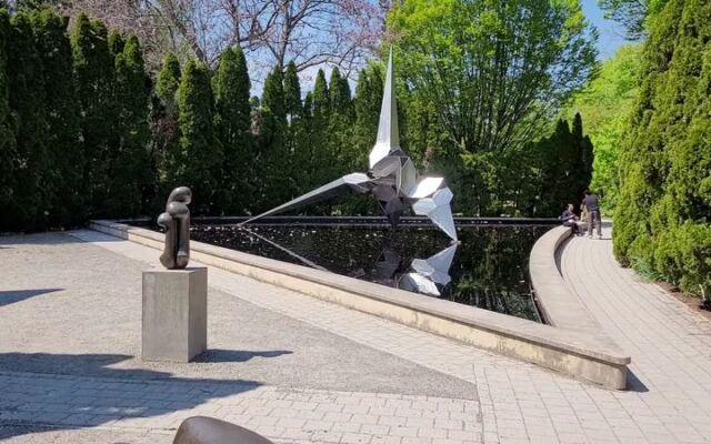 This New Jersey Sculpture Park Lets You Wander Past Over 300 Works and Two Museums