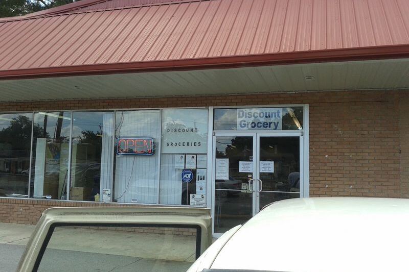 At This South Carolina Discount Grocery, One Shopper Filled Two Carts for $150 – About $200 Less Than a Regular Store