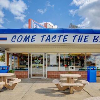 This New Jersey Ice Cream Shop Has Served Homemade Scoops Since 1952