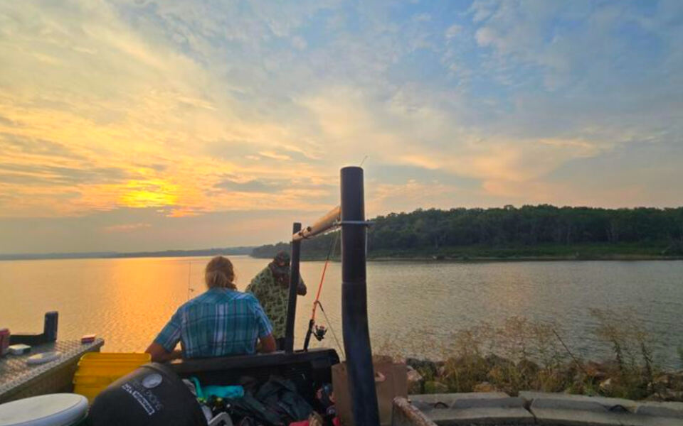 This Massive State Park Near Lawrence, Kansas, Combines Beaches, Hiking Trails, and One of the Region’s Most Popular Lakes