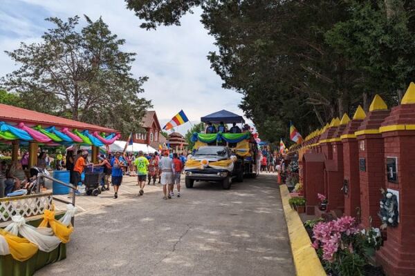 This Murfreesboro Temple Hosts One of the Country’s Biggest Lao Festivals and Feels a World Away From Tennessee