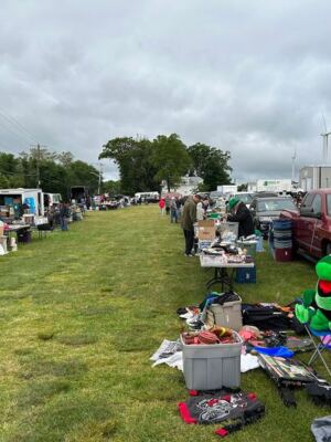 This Sprawling Rhode Island Flea Market Fills an Open Field Every Sunday with Antiques, Vintage Finds, and Free-to-Browse Bargains