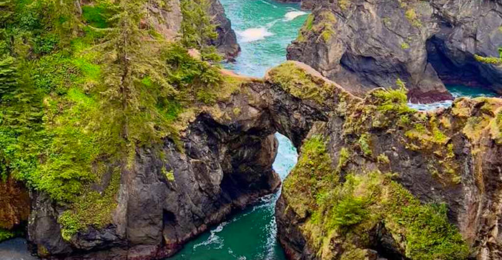 This Oregon Coastal Gem Hides Spectacular Natural Bridges