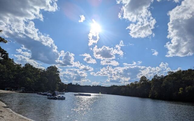 This Hidden Ohio Lake Hides Clear Blue Water And Quiet Woodland Beaches Most Drivers Never Find
