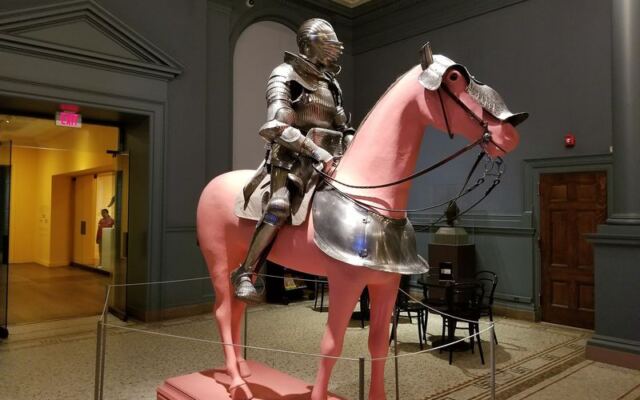 This Massachusetts Art Museum Hides a Vast Armor Collection Most Visitors Never Expect to Find in Downtown Worcester