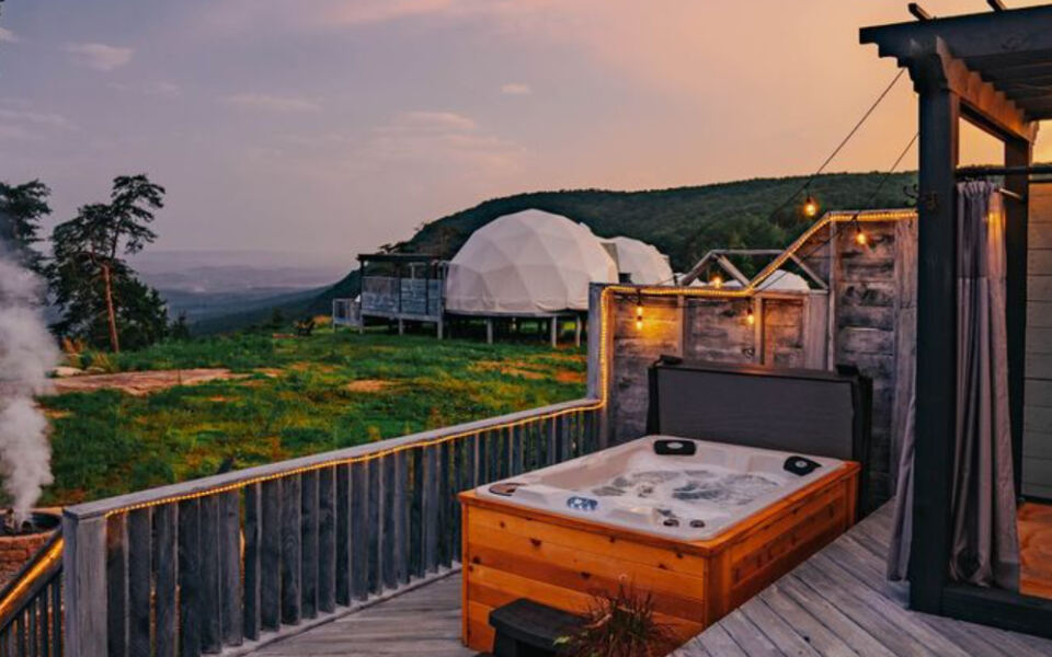 This Tennessee Treehouse Resort Is Built for Couples to Slow Down, Get a Massage, and Reconnect