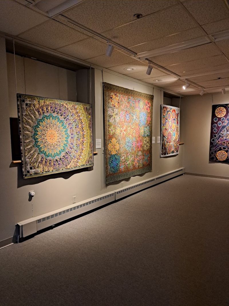 Handmade Quilts Become Fine Art at This Thoughtful Massachusetts Museum Stitchers Drive Hours to See