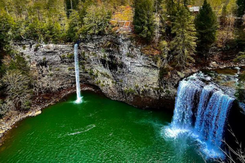 This Tennessee State Park Lets You Walk Behind a Waterfall Into a Massive Sandstone Gorge
