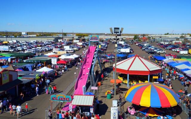 This Sprawling Colorado Flea Market Draws Weekend Crowds to Hundreds of Vendors, Fresh Produce, and Cheap-as-Dirt Deals