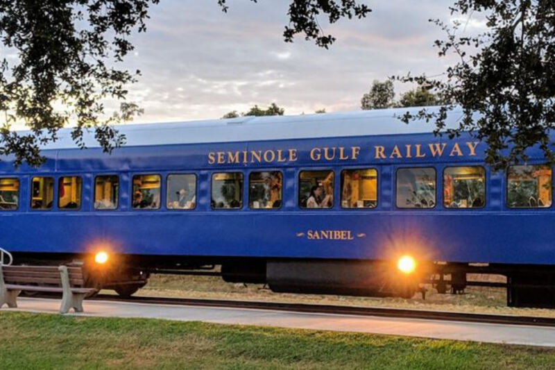 This Florida Train Serves A Five-Course Dinner While You Solve A Murder
