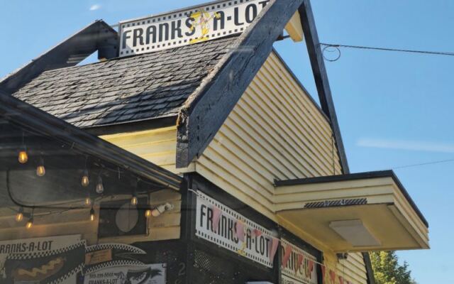 This Family-Owned Oregon Hot Dog Landmark Has a Drive-Thru Chicago Dog Locals Have Loved for Decades