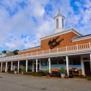 The Story Behind New Jersey’ 138,000-Square-Foot Market Basket Flagship